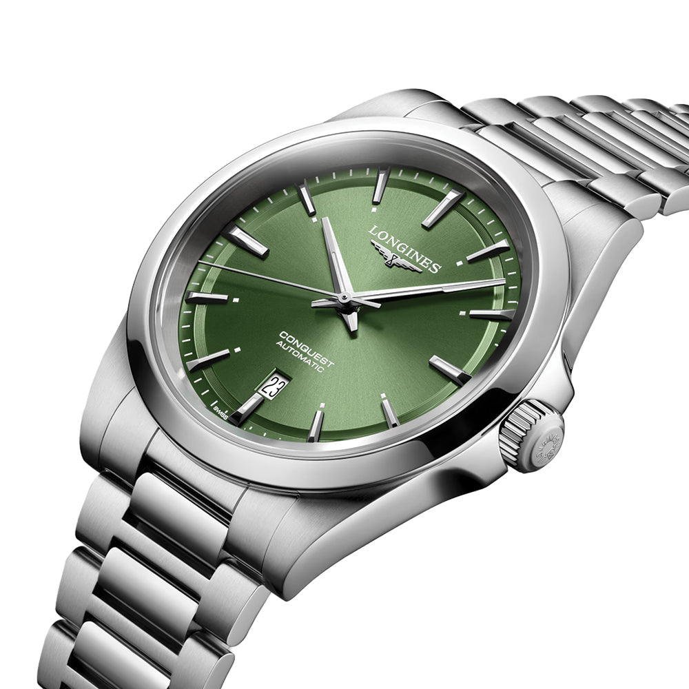 longines Conquest 41mm – Sonnenschliff Grün am Armband