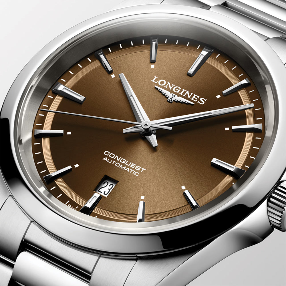 Longines Conquest 41mm - Sonnenschliff Braun am Armband
