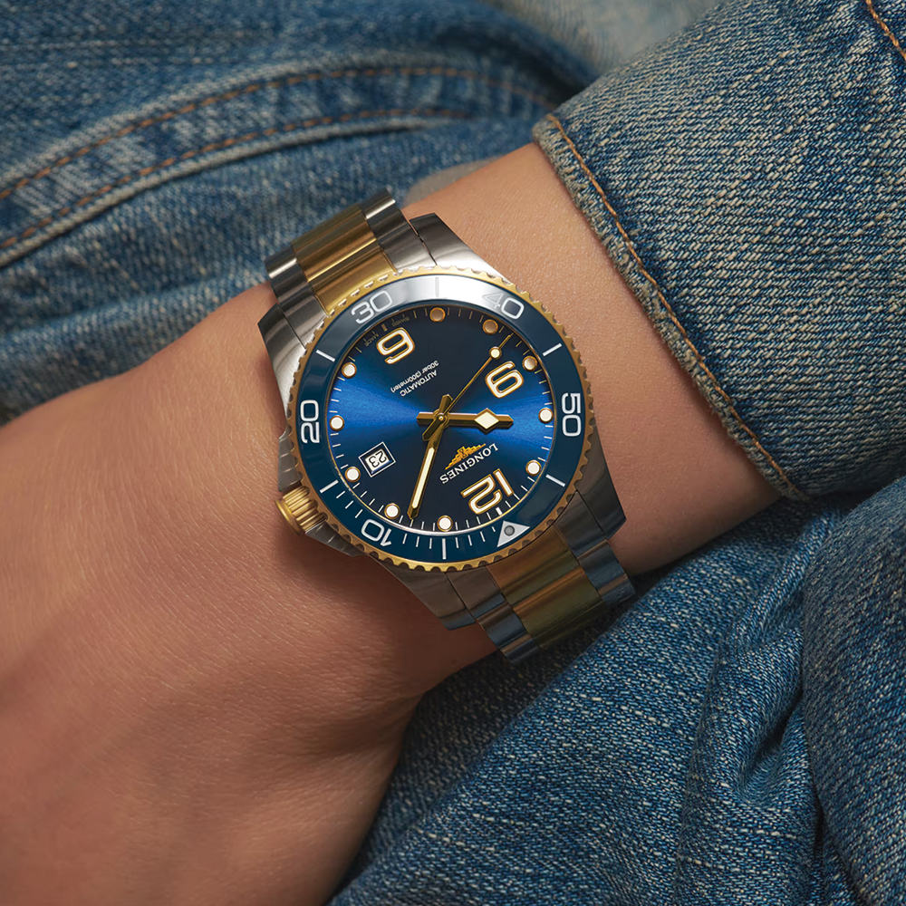 Longines HydroConquest Bicolor 41mm - Blau am Armband