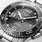 Longines HydroConquest 41mm - Sonnenschliff Grau am Armband