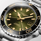 Longines HydroConquest GMT 41mm – Grün am Armband
