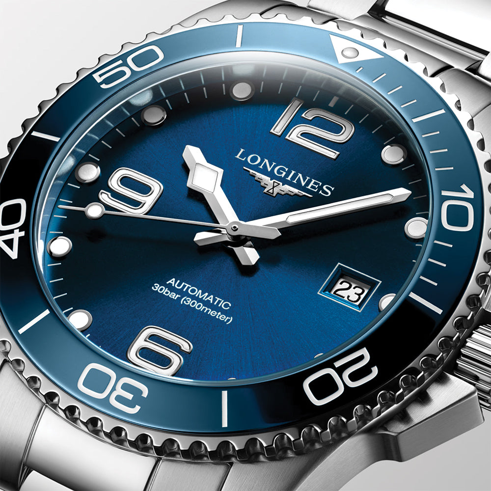 Longines HydroConquest 41mm – Sonnenschliff Blau am Armband