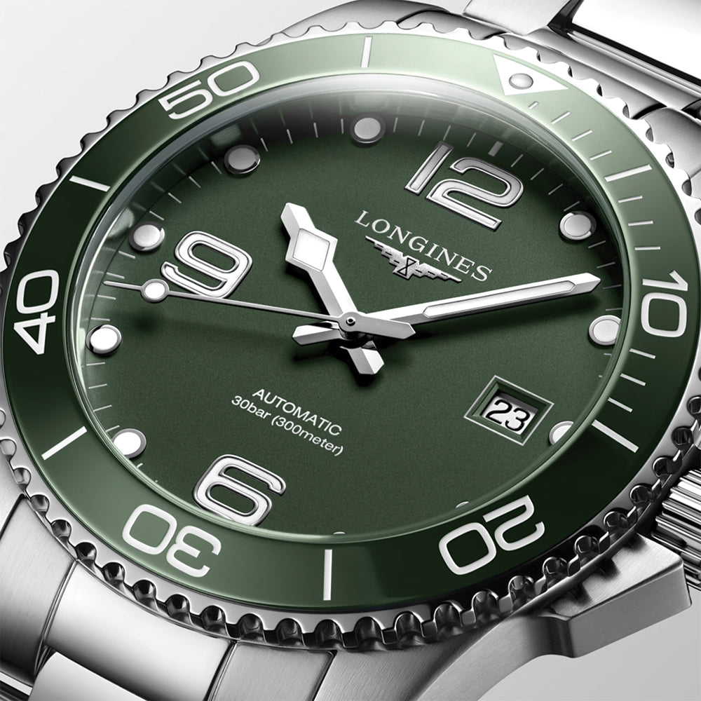 Longines HydroConquest 41mm – Grün am Armband