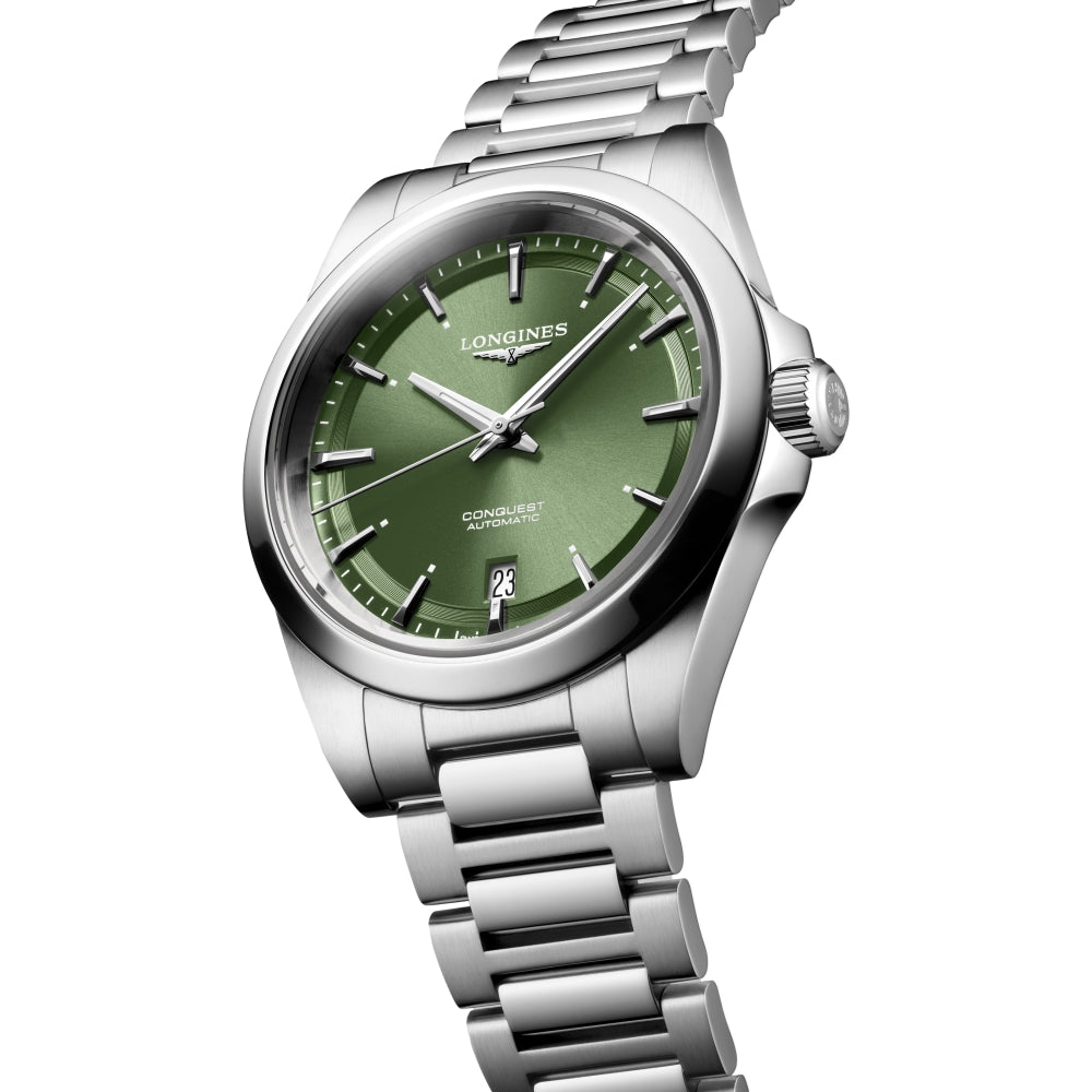 Longines Conquest 38mm - Grün am Armband