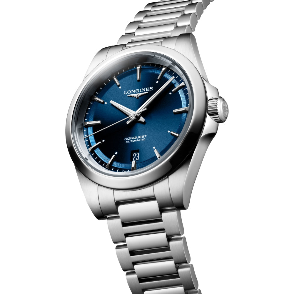 Longines Conquest 38mm – Blau am Armband