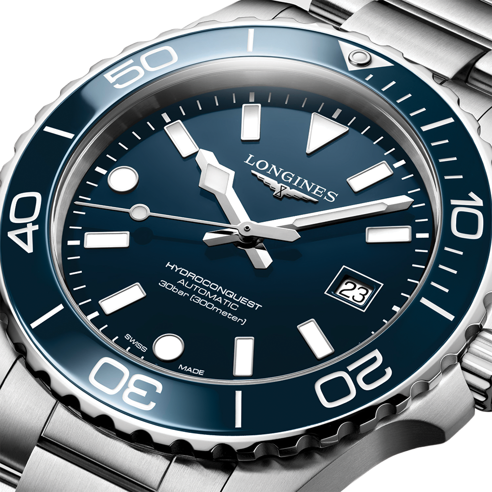 longines HydroConquest 42mm – Blau am Armband