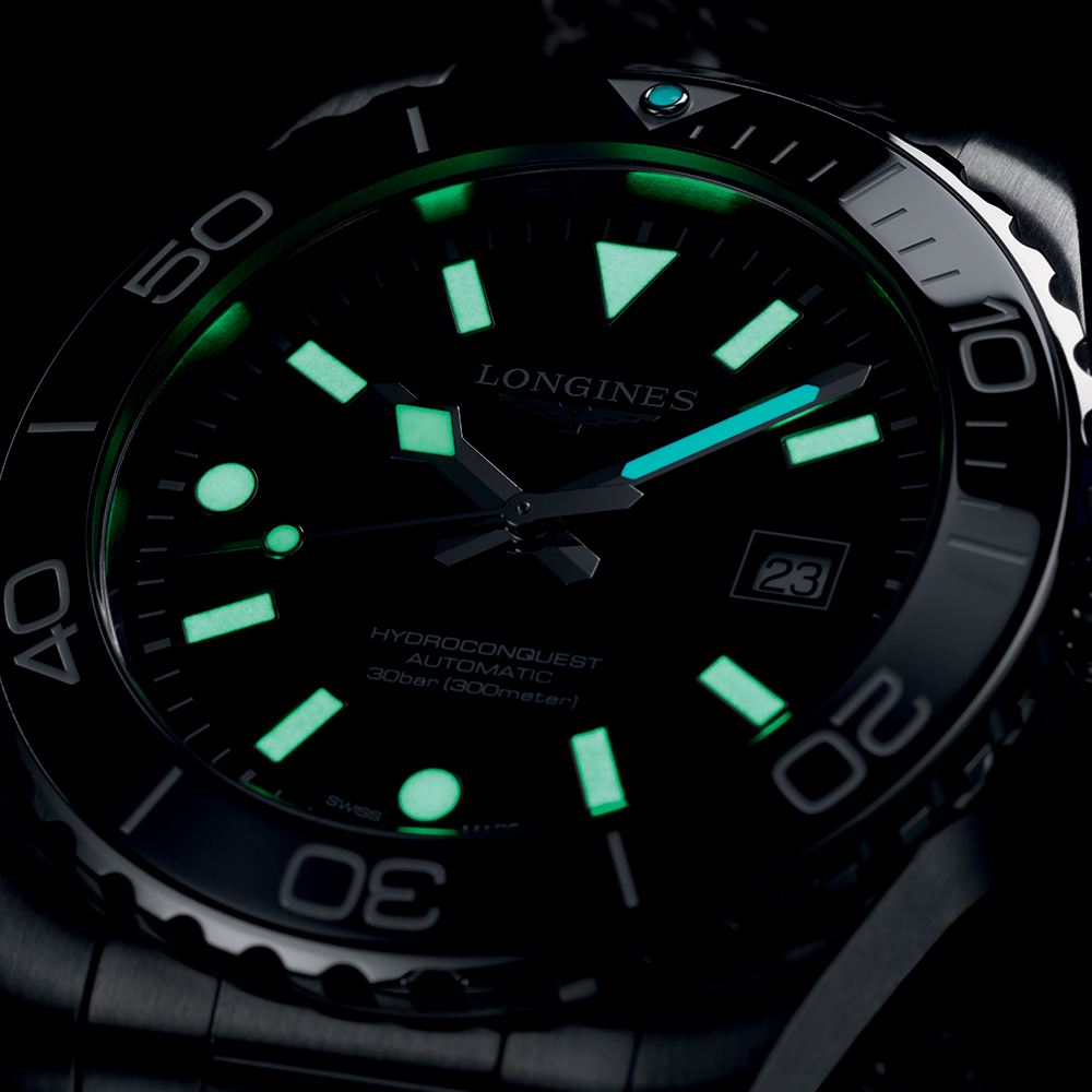 longines HydroConquest 42mm – Blau am Armband