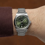 Longines Conquest 38mm - Grün am Armband