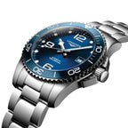Longines HydroConquest 41mm – Sonnenschliff Blau am Armband