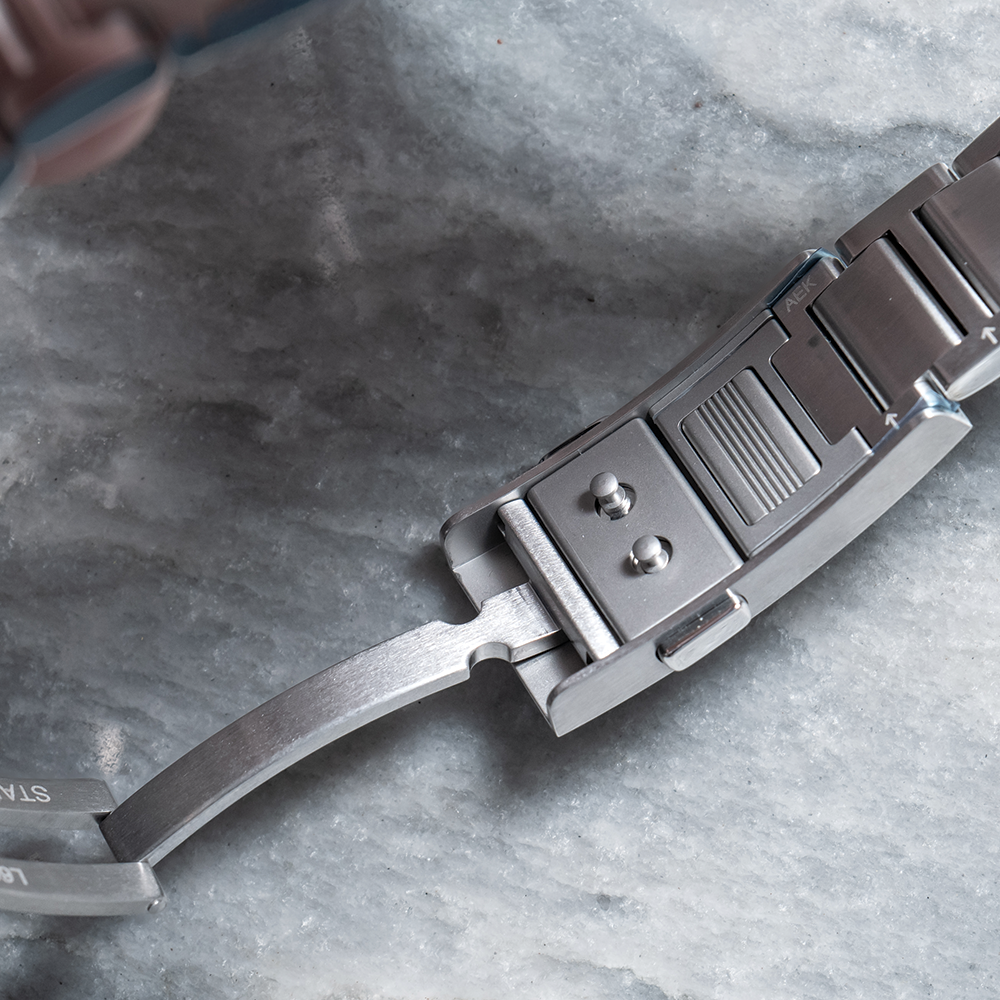 Longines HydroConquest 39mm - Blau am Armband